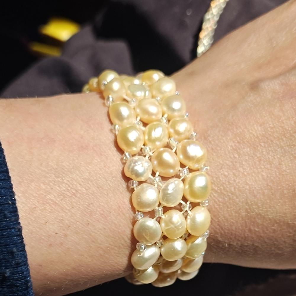 Vintage 3 Row Pearl Bracelet